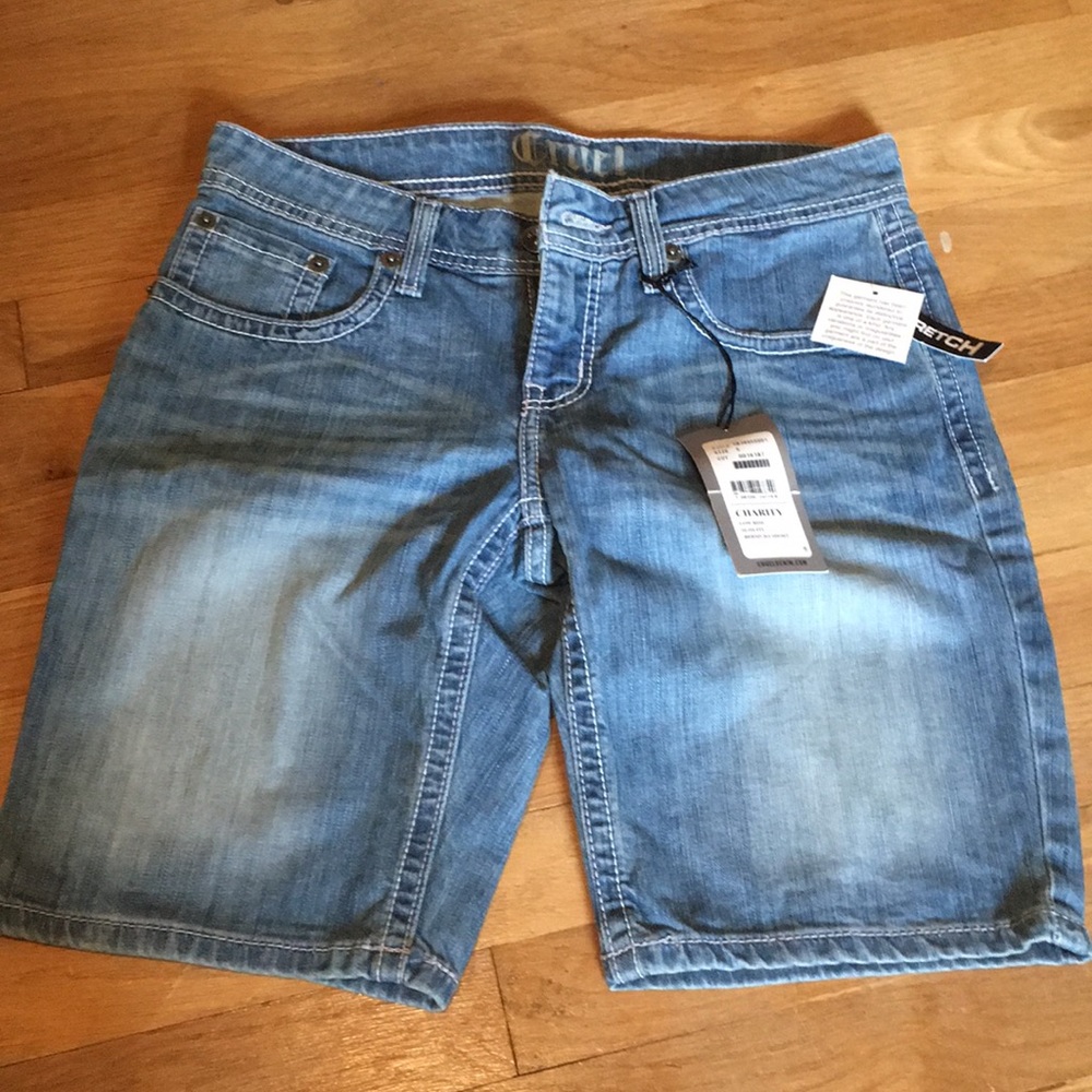 Cruel girl Bermuda shorts